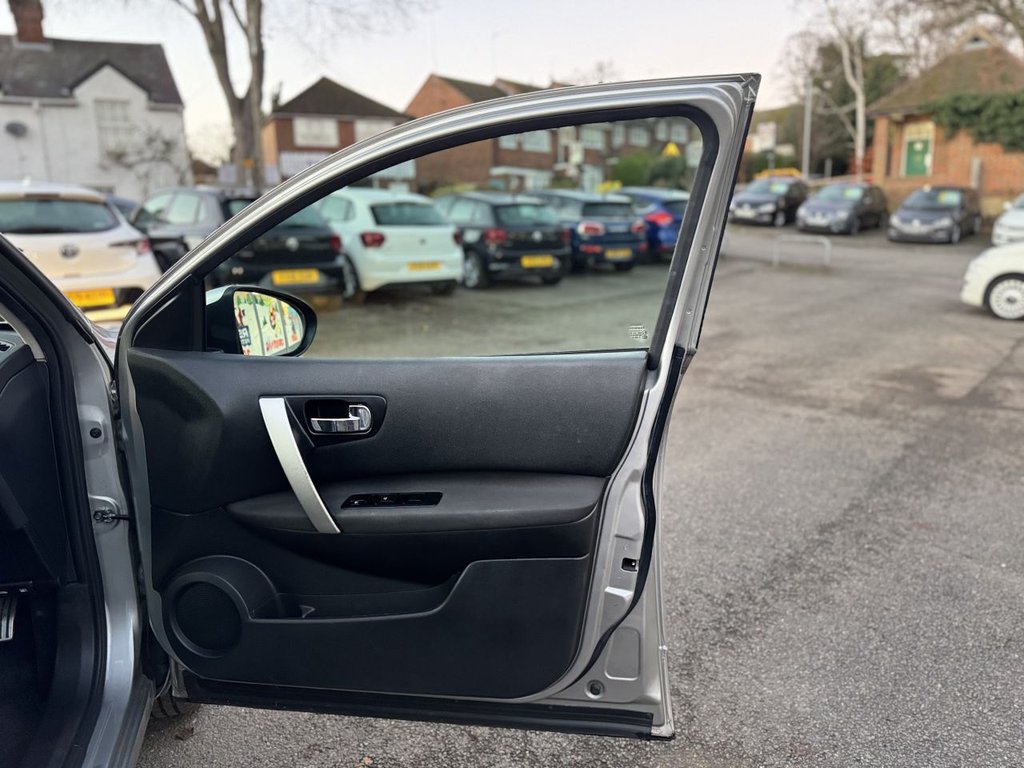 Used Nissan Qashqai 2011 for sale - 76910104: Photo 28