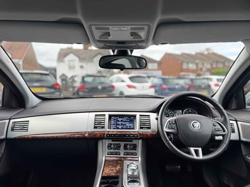 Used Jaguar XF 2012 for sale - 76356137: Photo 19