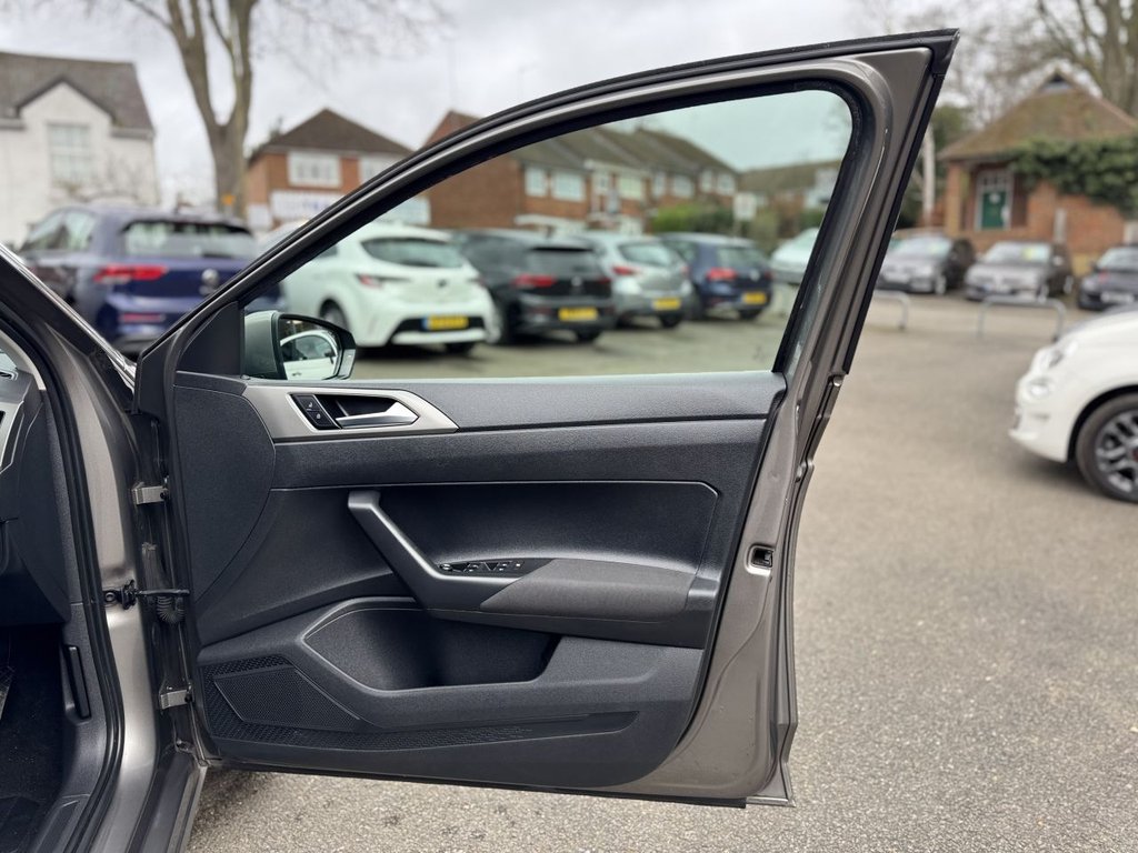 Used Volkswagen Polo 2018 for sale - 77654812: Photo 24