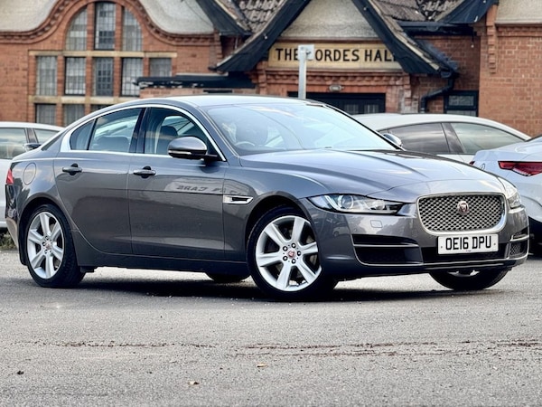 Used Jaguar XE 2016 for sale - 75473561: Photo 28