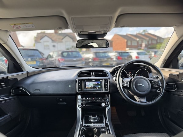 Used Jaguar XE 2016 for sale - 75473561: Photo 34