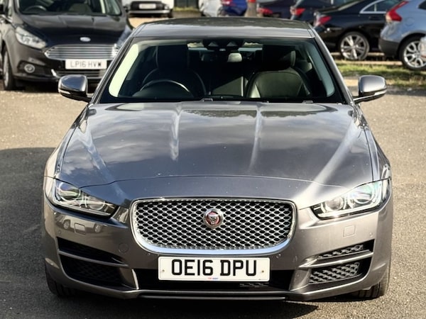 Used Jaguar XE 2016 for sale - 75473561: Photo 5