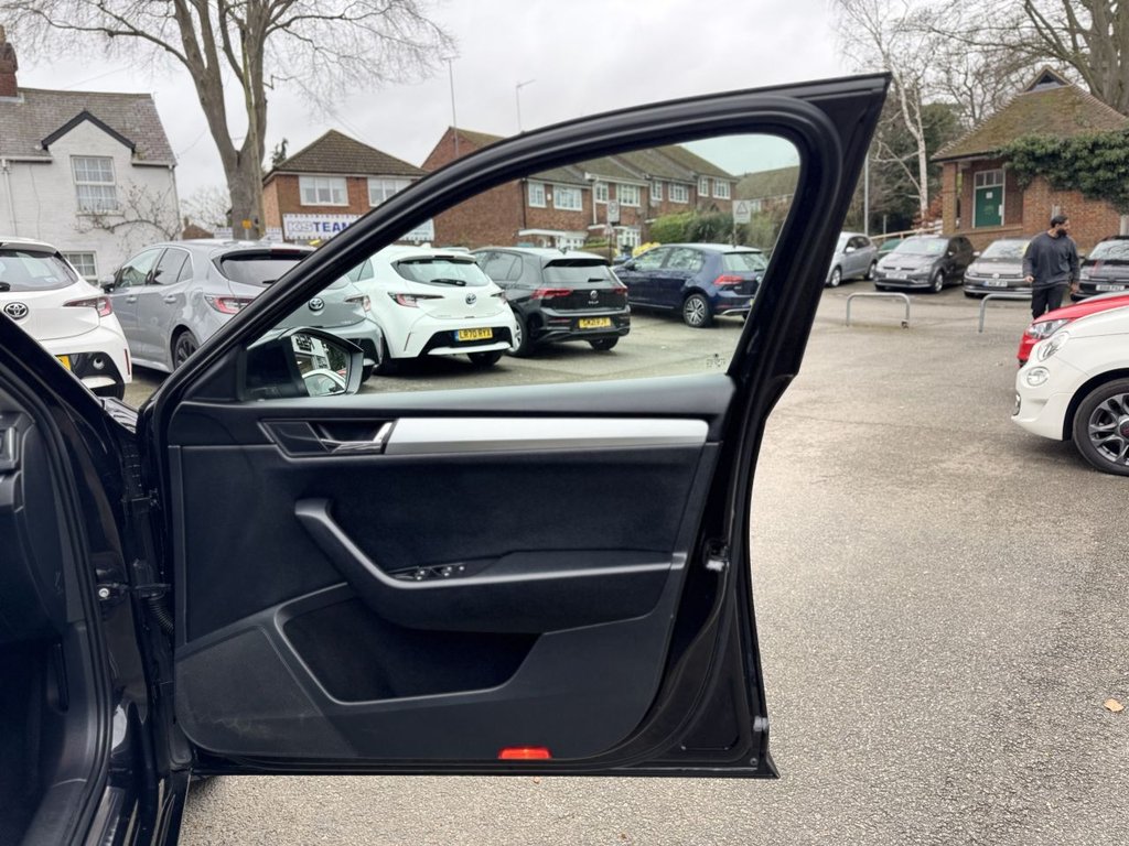 Used Skoda Superb 2016 for sale - 77632164: Photo 30