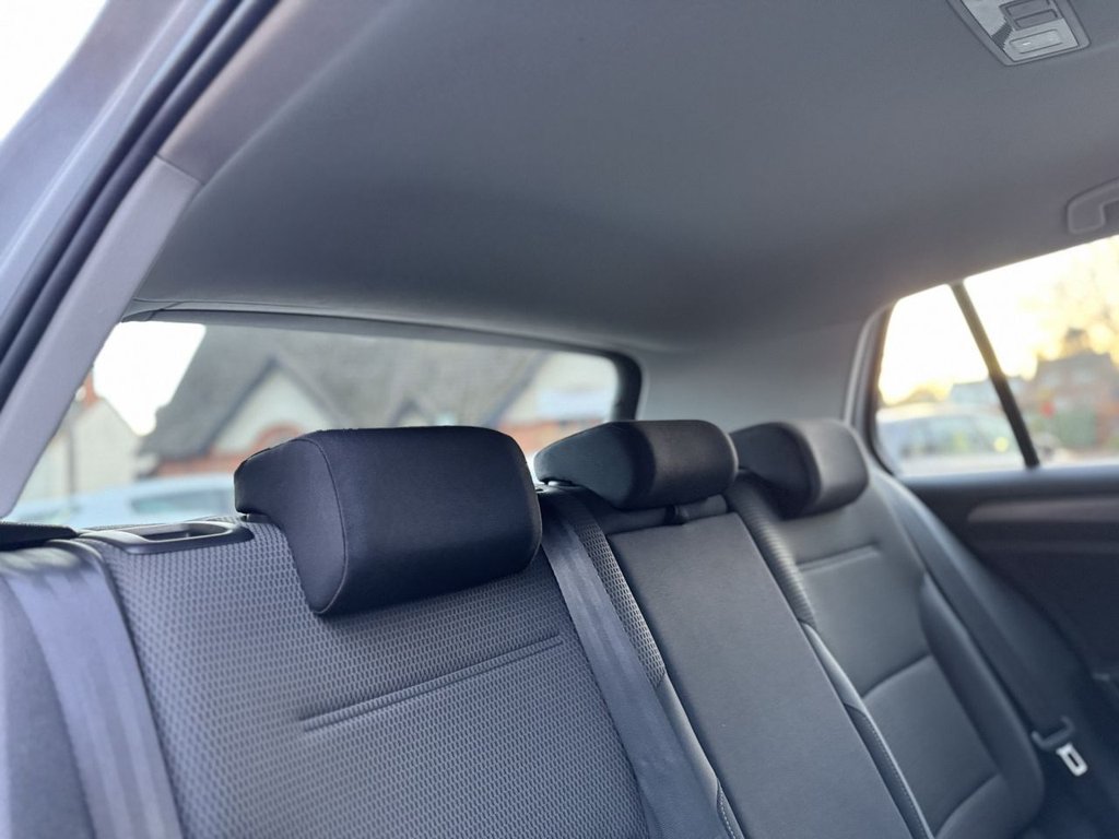 Used Volkswagen Golf 2018 for sale - 76604668: Photo 18