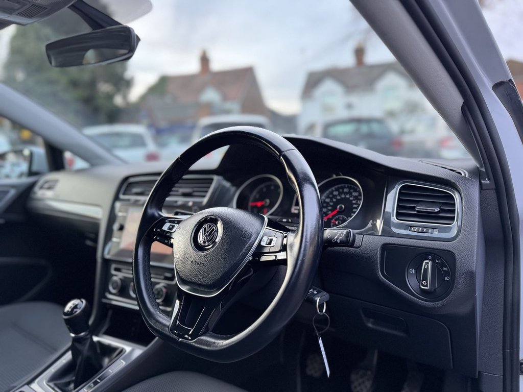 Used Volkswagen Golf 2018 for sale - 76604668: Photo 20