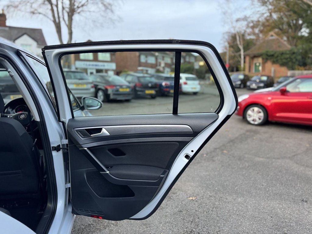 Used Volkswagen Golf 2018 for sale - 76604668: Photo 21