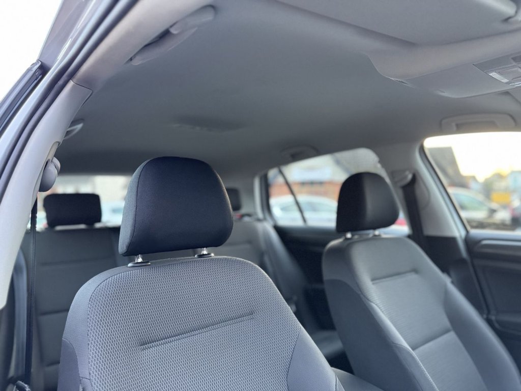 Used Volkswagen Golf 2018 for sale - 76604668: Photo 24