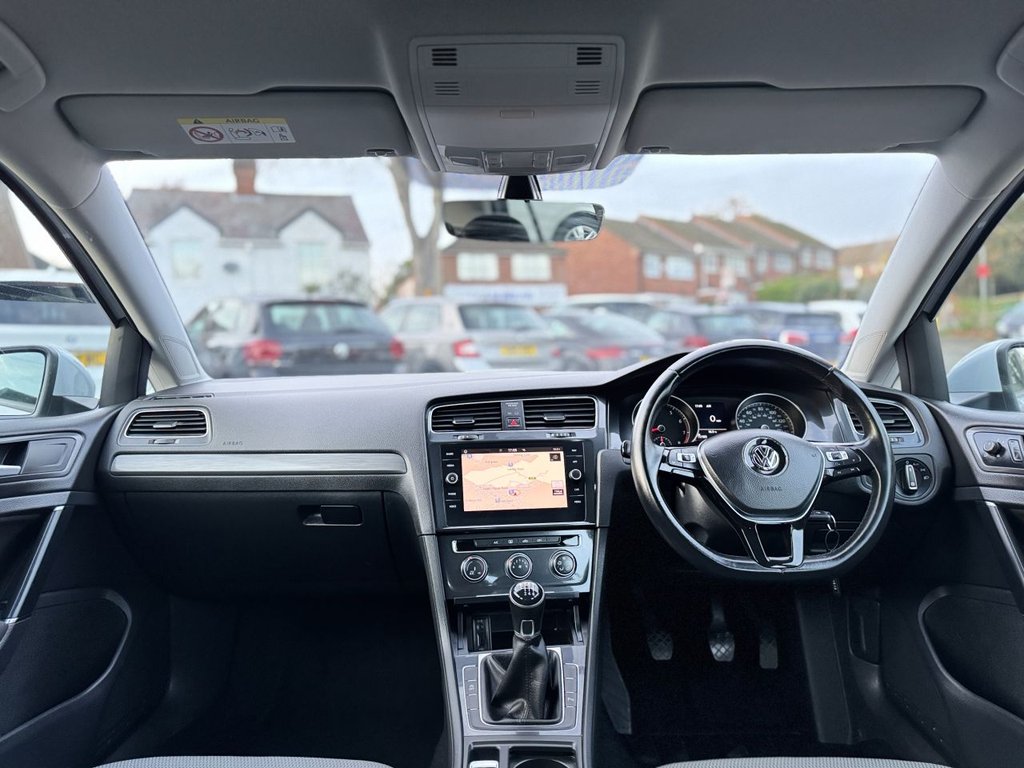 Used Volkswagen Golf 2018 for sale - 76604668: Photo 9