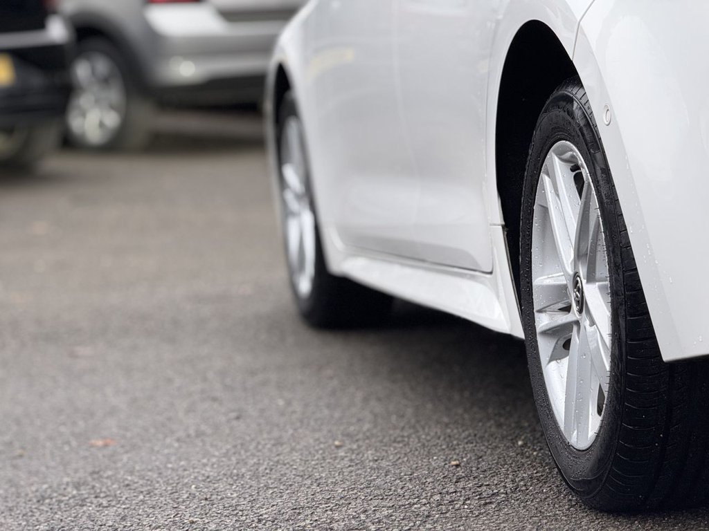 Used Toyota Corolla 2019 for sale - 76654243: Photo 34