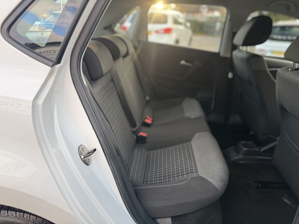 Used Volkswagen Polo 2015 for sale - 76380043: Photo 14