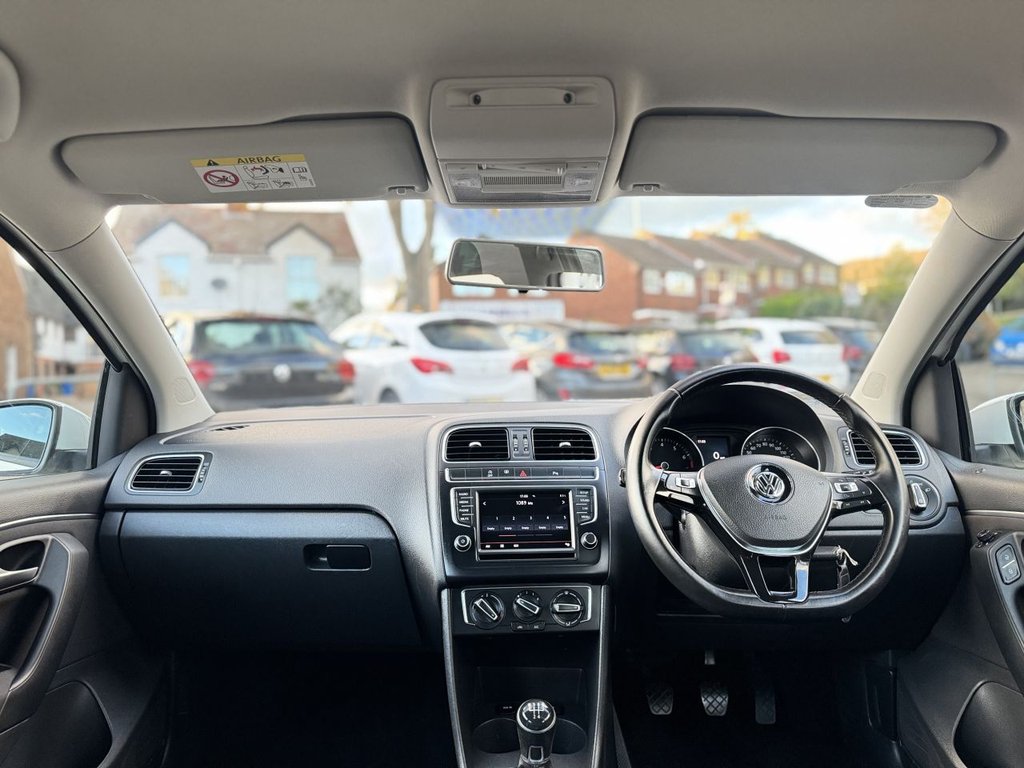 Used Volkswagen Polo 2015 for sale - 76380043: Photo 17