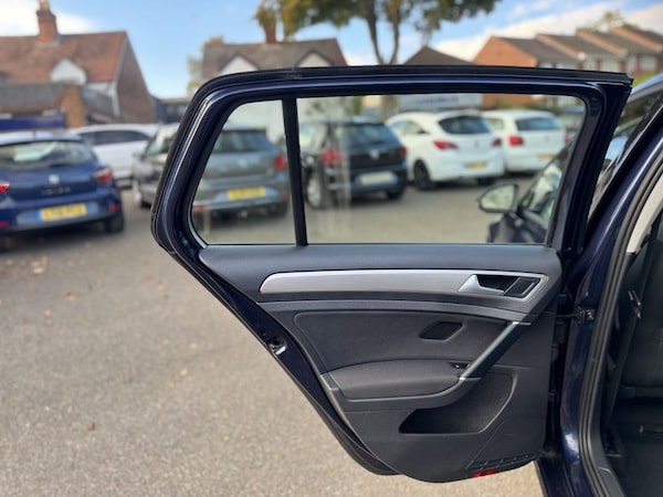 Used Volkswagen Golf 2015 for sale - 76210837: Photo 25