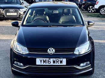 Used Volkswagen Polo 2016 for sale - 77719399: Photo