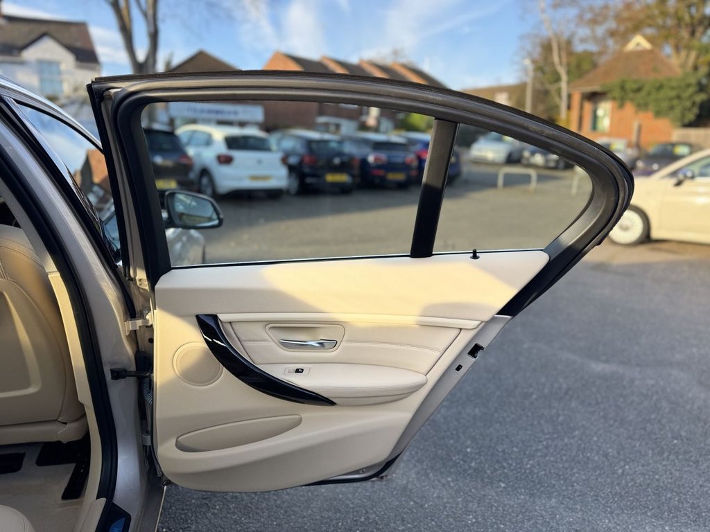 Used BMW 3 Series 2014 for sale - 76751438: Photo 25