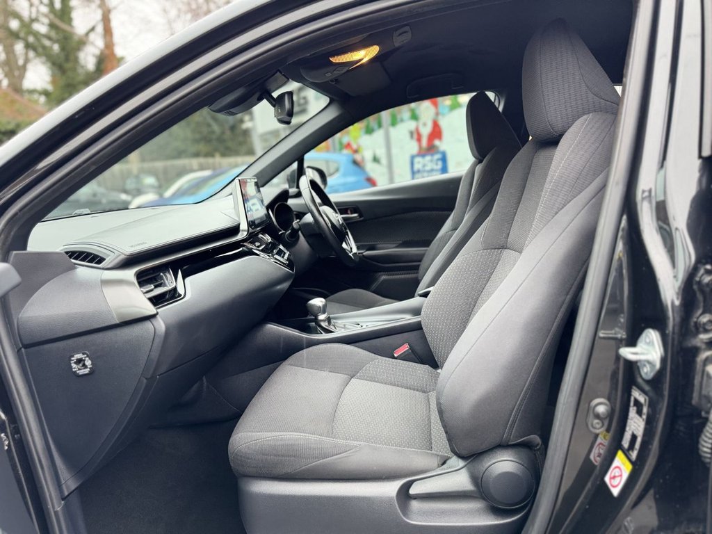 Used Toyota C-HR 2019 for sale - 76986047: Photo 13