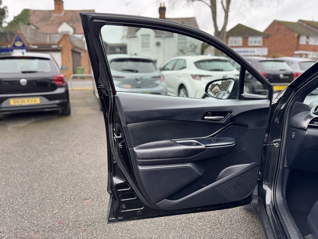 Used Toyota C-HR 2019 for sale - 76986047: Photo 21