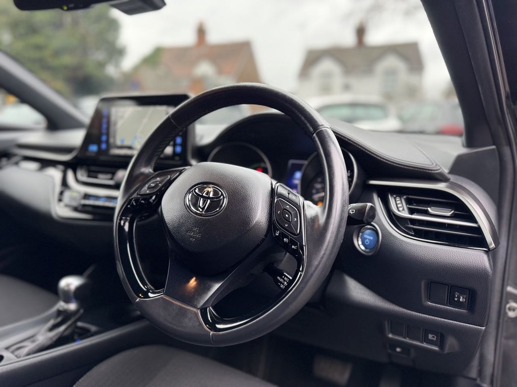 Used Toyota C-HR 2019 for sale - 76986047: Photo 28