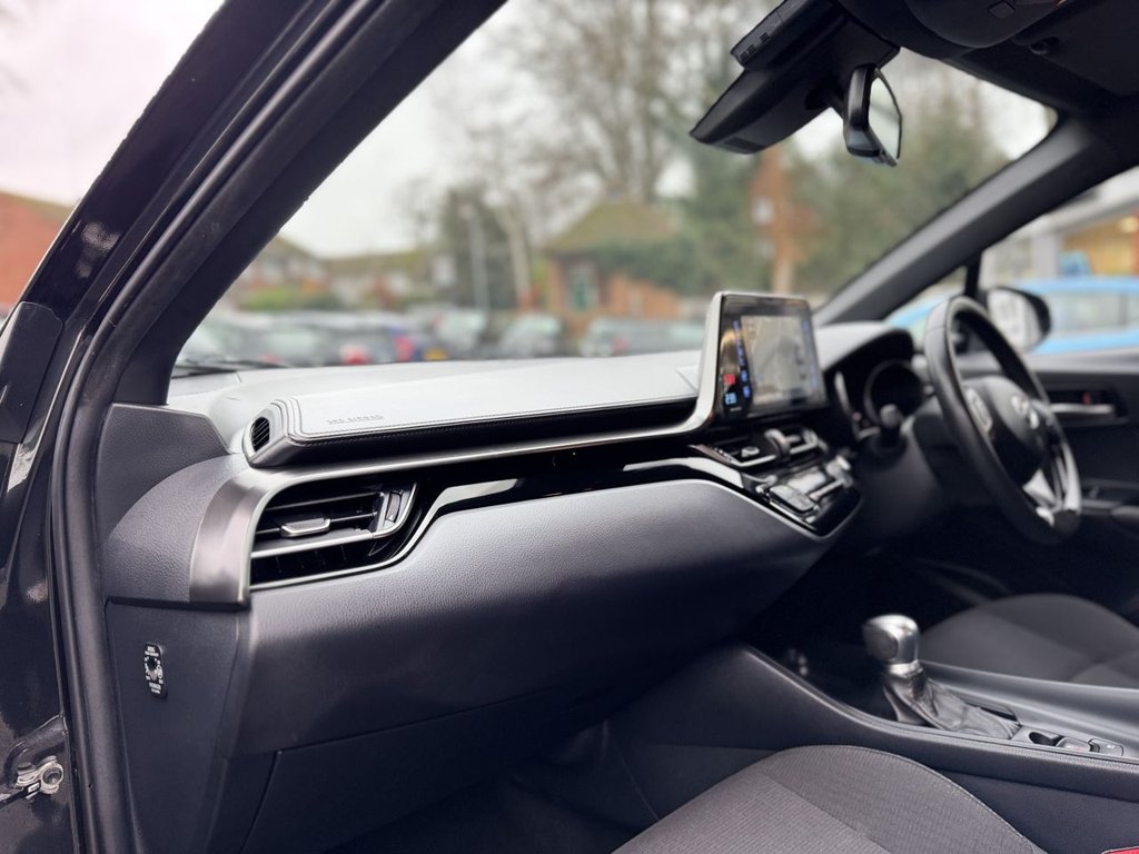 Used Toyota C-HR 2019 for sale - 76986047: Photo 30