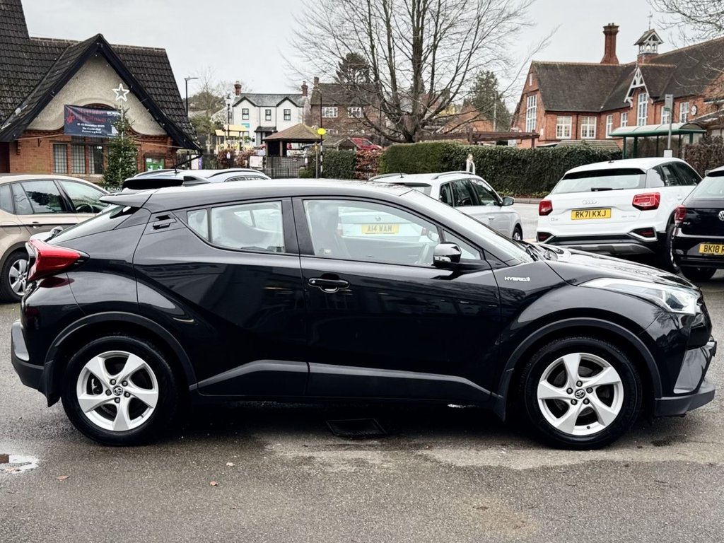 Used Toyota C-HR 2019 for sale - 76986047: Photo 7