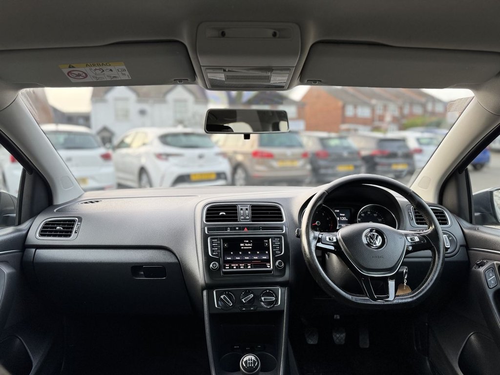 Used Volkswagen Polo 2015 for sale - 77780099: Photo 19