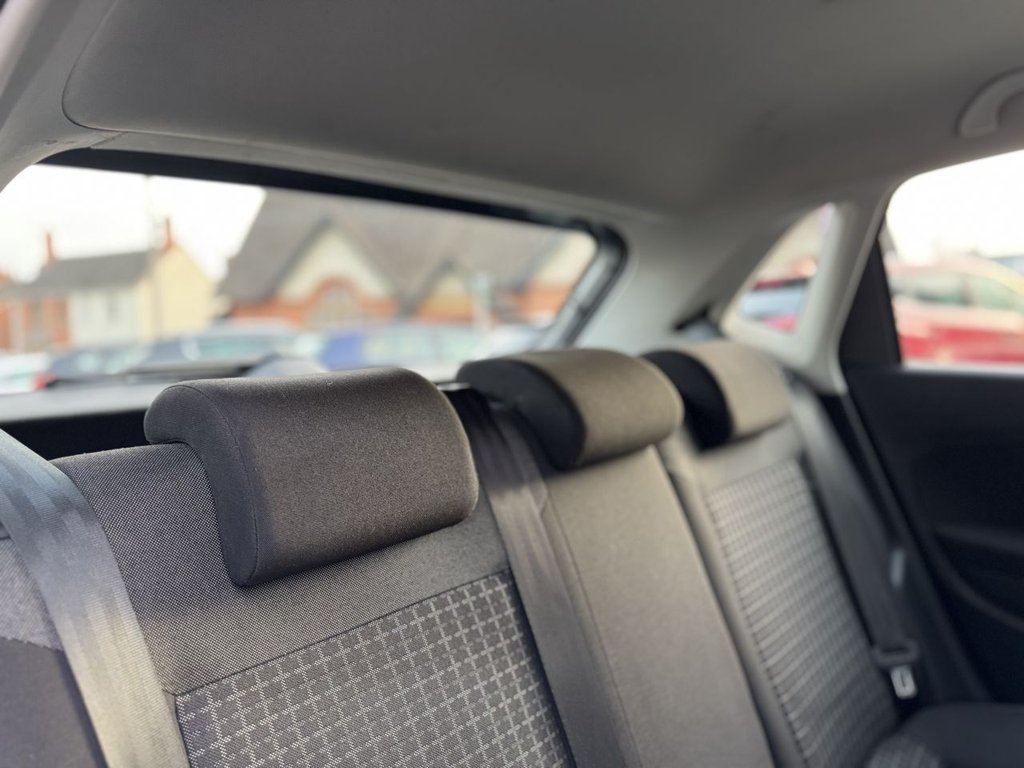 Used Volkswagen Polo 2015 for sale - 77780099: Photo 23