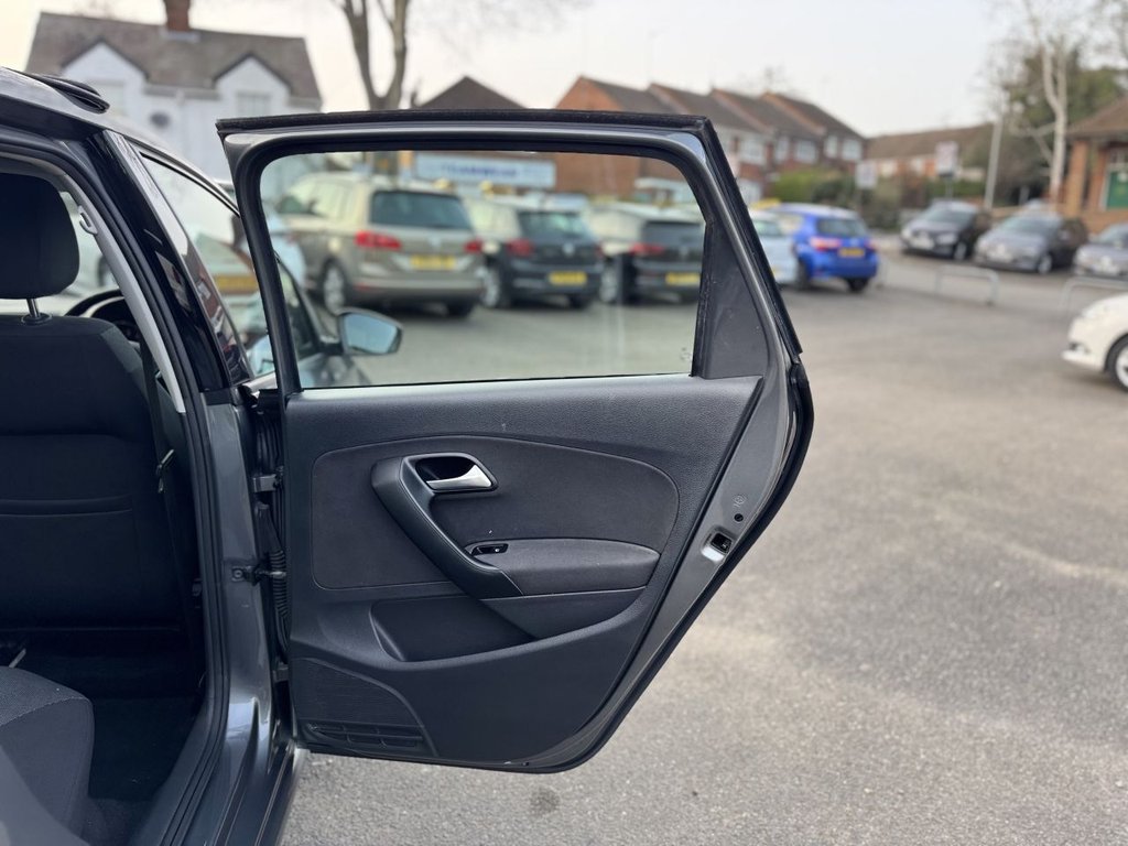 Used Volkswagen Polo 2015 for sale - 77780099: Photo 25