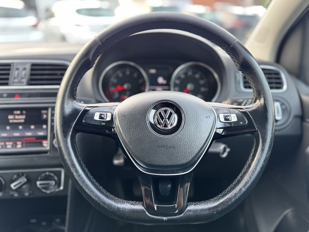 Used Volkswagen Polo 2015 for sale - 77780099: Photo 49
