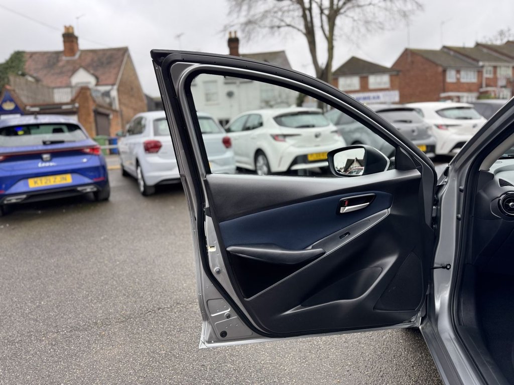 Used Mazda Mazda2 2016 for sale - 77621789: Photo 40