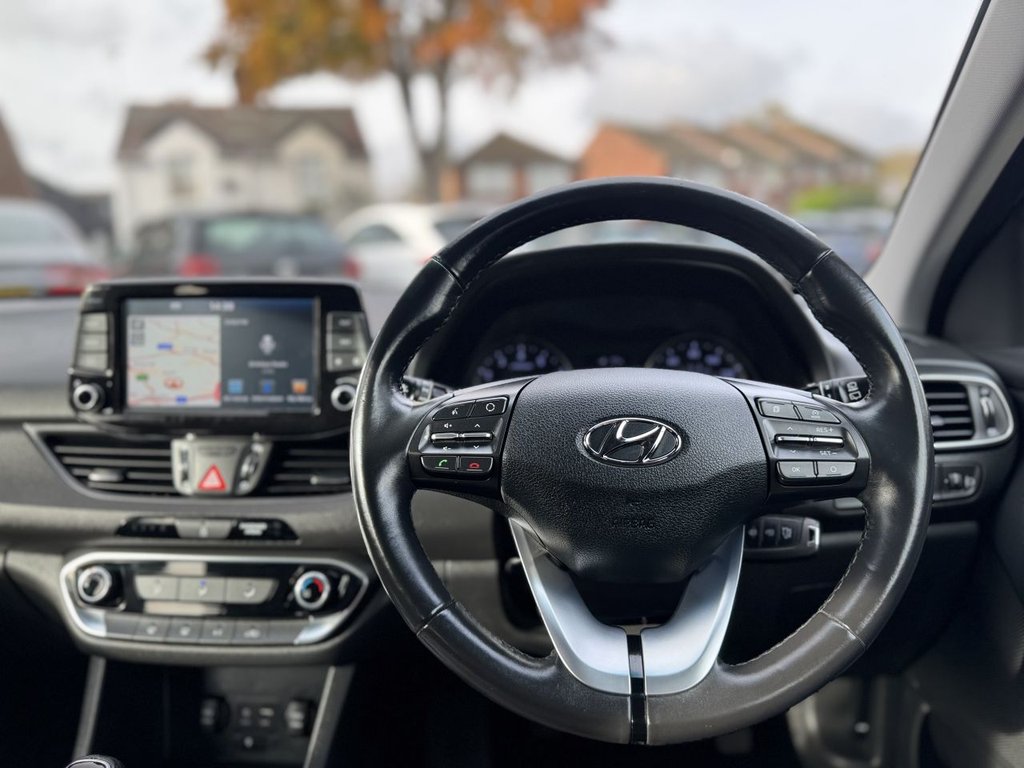 Used Hyundai i30 2017 for sale - 76439397: Photo 17