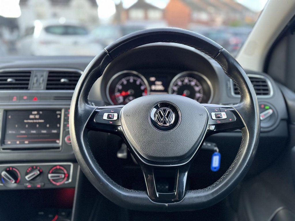 Used Volkswagen Polo 2016 for sale - 76986045: Photo 18