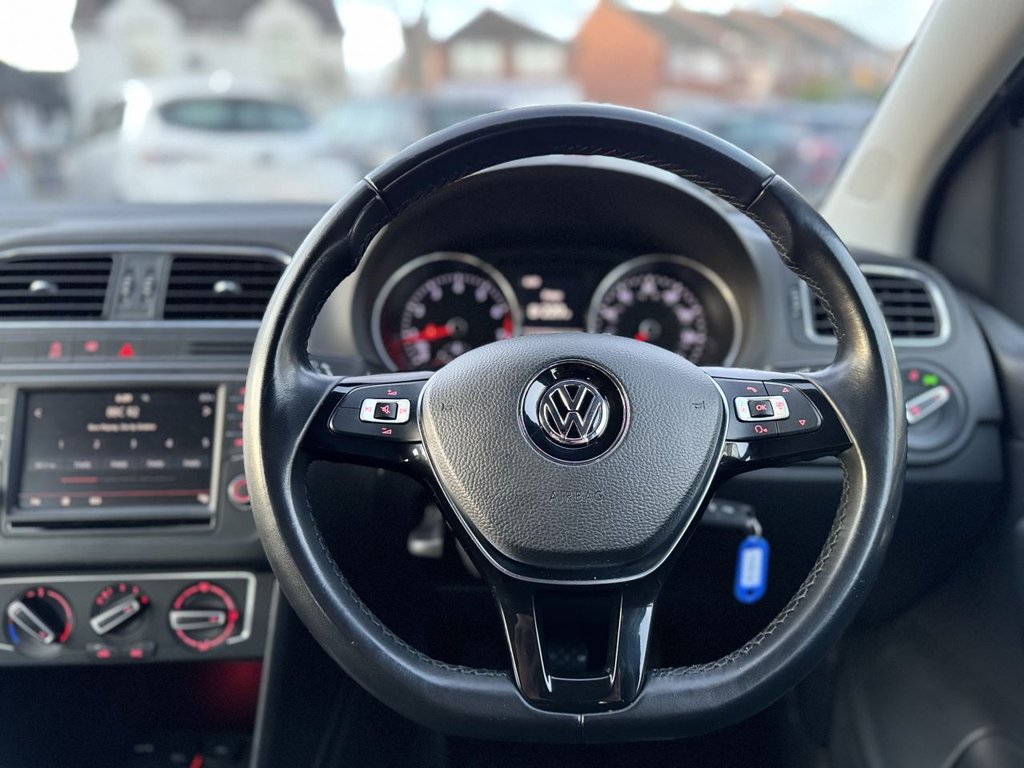 Used Volkswagen Polo 2016 for sale - 76986045: Photo 19