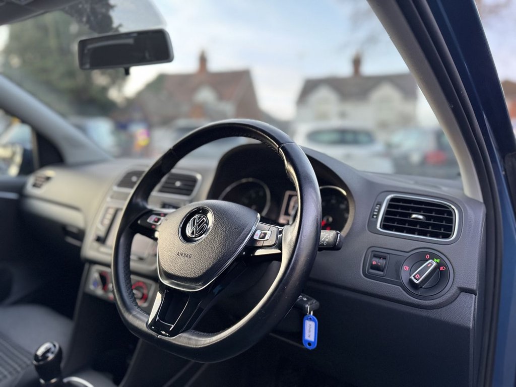 Used Volkswagen Polo 2016 for sale - 76986045: Photo 34