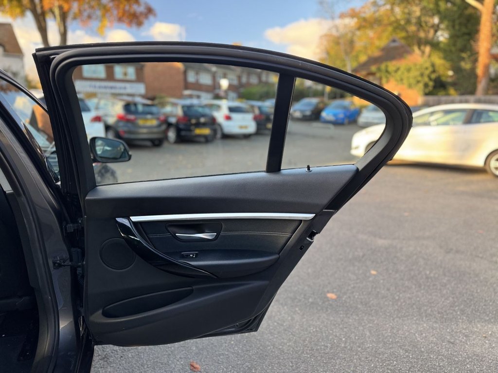 Used BMW 3 Series 2017 for sale - 76380156: Photo 25