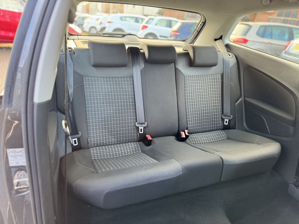 Used Volkswagen Polo 2015 for sale - 76909894: Photo 14