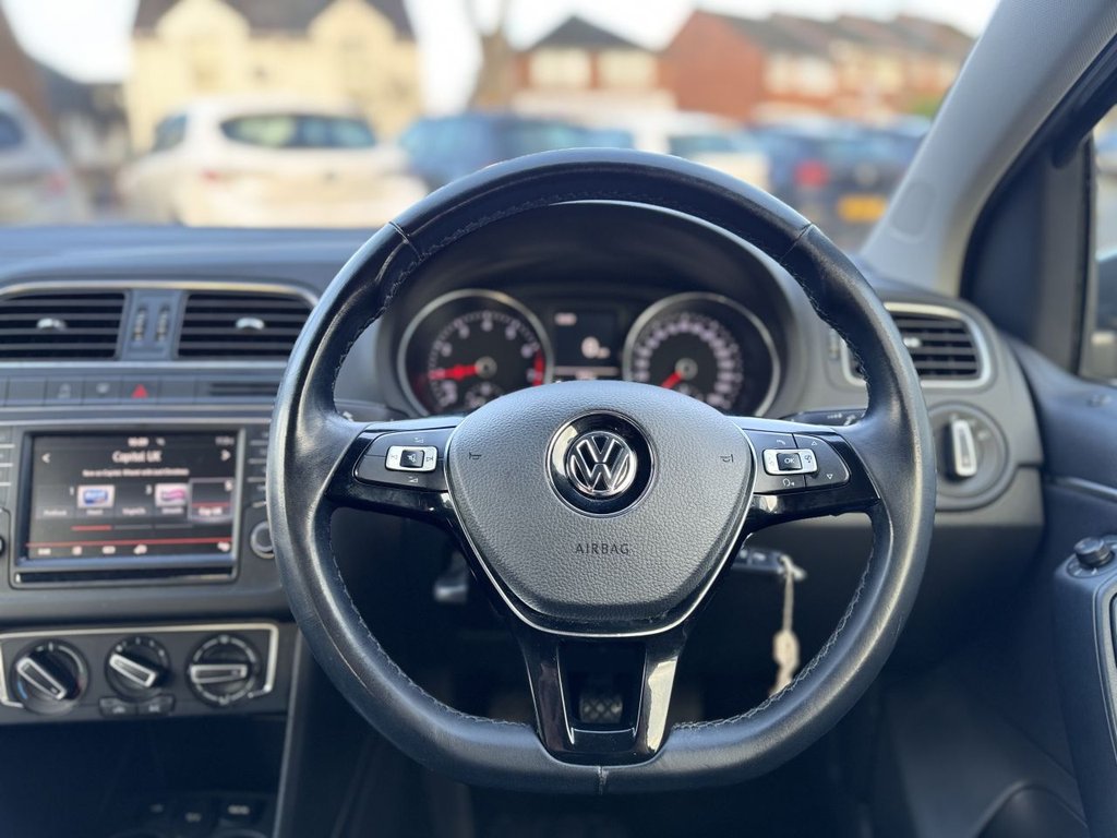 Used Volkswagen Polo 2015 for sale - 76909894: Photo 28
