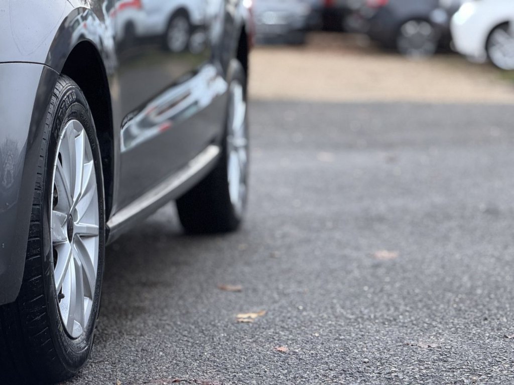 Used Volkswagen Polo 2015 for sale - 76909894: Photo 37