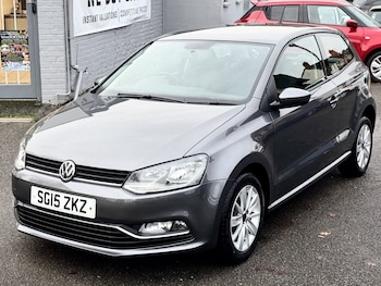 Used Volkswagen Polo 2015 for sale - 76909894: Photo