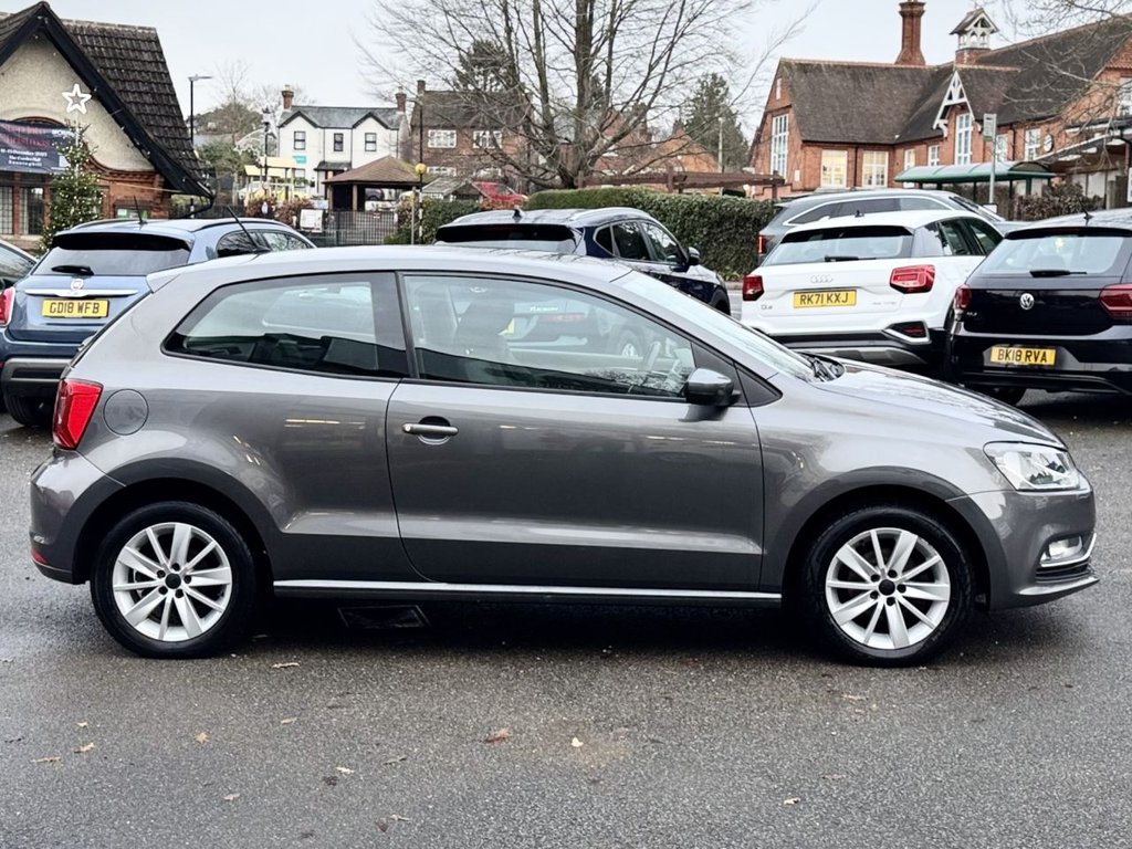 Used Volkswagen Polo 2015 for sale - 76909894: Photo 7