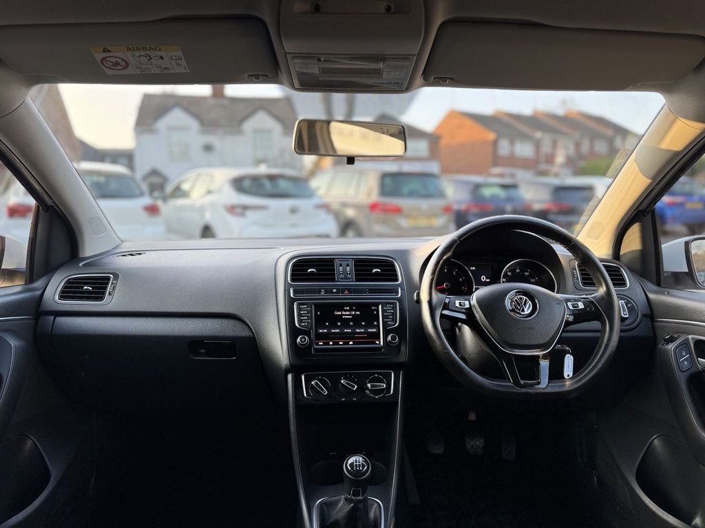 Used Volkswagen Polo 2015 for sale - 77780339: Photo 10