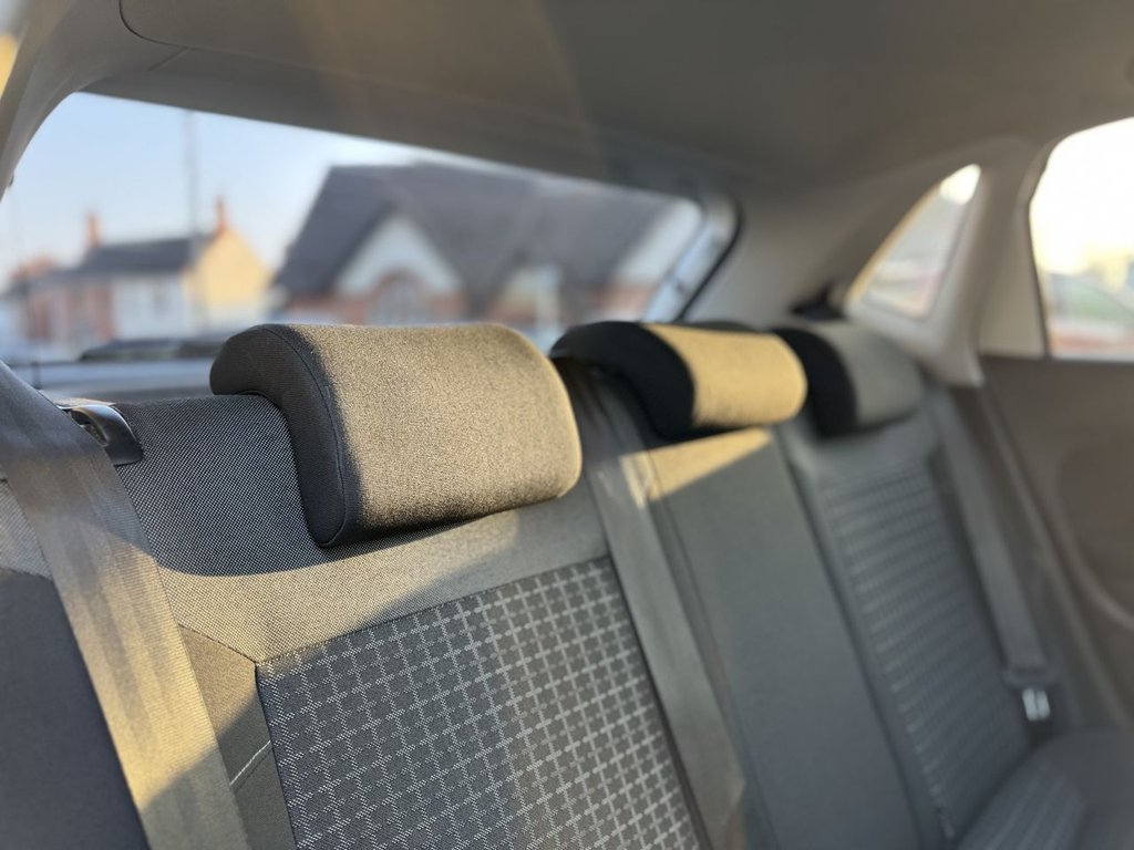 Used Volkswagen Polo 2015 for sale - 77780339: Photo 23