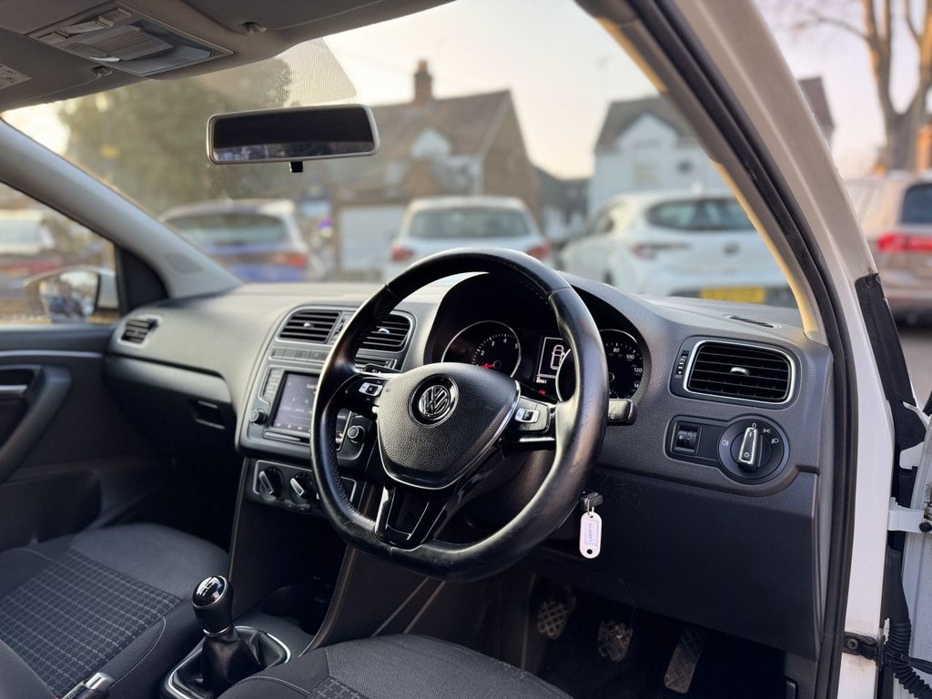 Used Volkswagen Polo 2015 for sale - 77780339: Photo 29