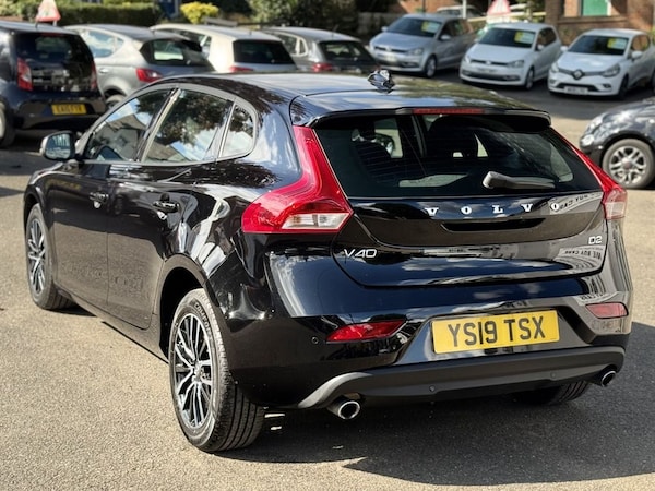 Used Volvo V40 2019 for sale - 75207327: Photo 10