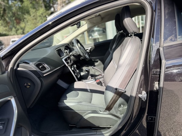 Used Volvo V40 2019 for sale - 75207327: Photo 13