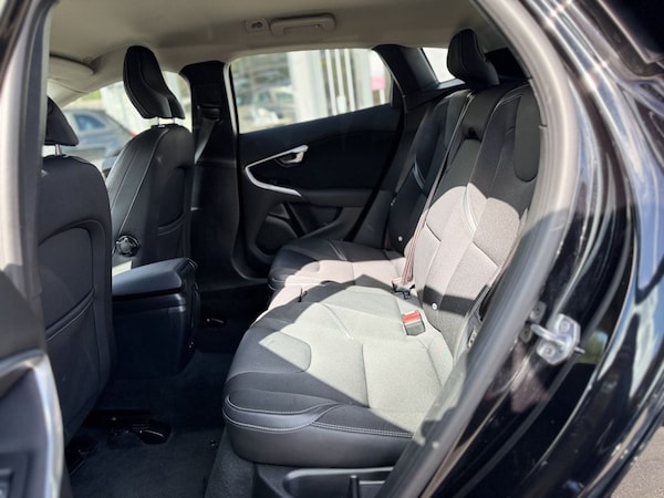Used Volvo V40 2019 for sale - 75207327: Photo 15