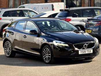 Used Volvo V40 2019 for sale - 75207327: Photo