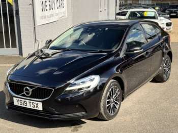 Used Volvo V40 2019 for sale - 75207327: Photo