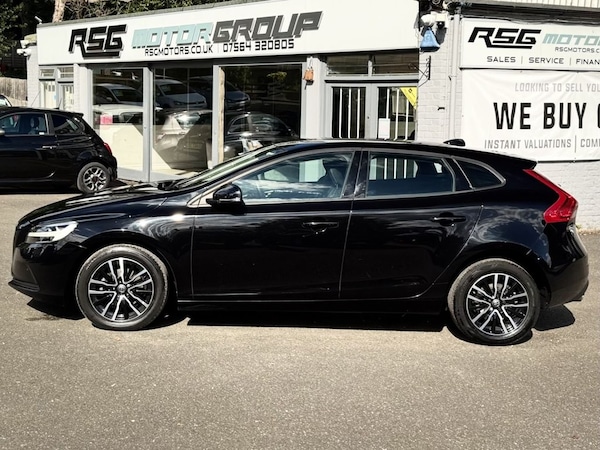 Used Volvo V40 2019 for sale - 75207327: Photo 8