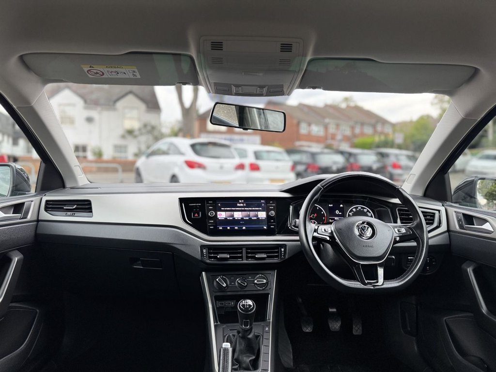 Used Volkswagen Polo 2018 for sale - 76176162: Photo 11