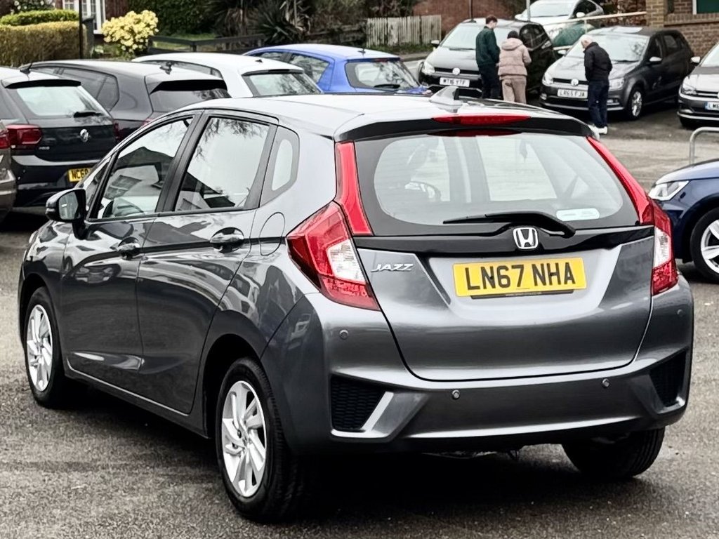 Used Honda Jazz 2017 for sale - 77791989: Photo 18