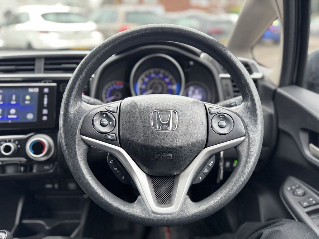 Used Honda Jazz 2017 for sale - 77791989: Photo 20